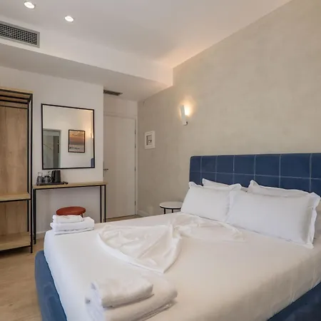 Hotel Art 4*