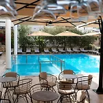 Hotel Art 4*